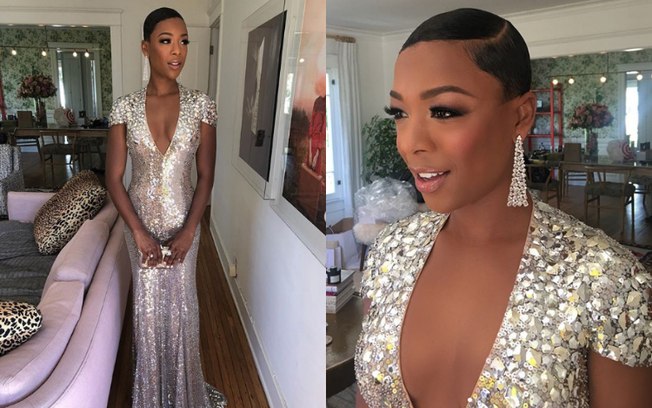 Looks das famosas: Samira Wiley desfilou pelo tapete vermelho com um vestido longo brilhante com decote em 'V'